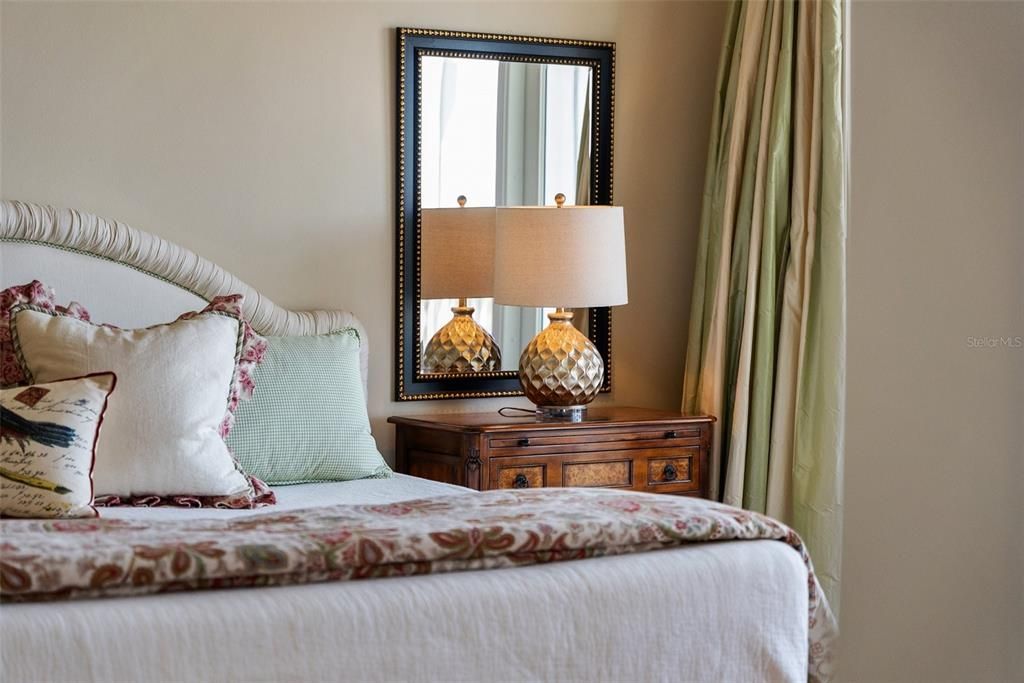 Под контрактом: $1,690,000 (3 спален, 3 ванн, 2610 Квадратных фут)