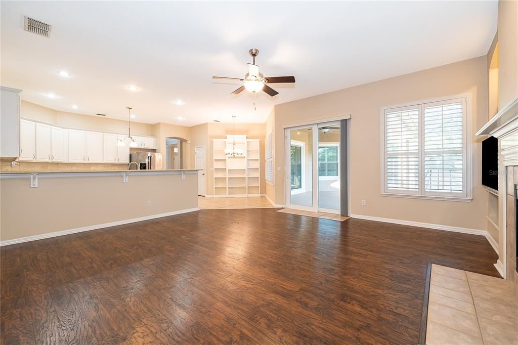 For Sale: $769,900 (4 beds, 3 baths, 2815 Square Feet)