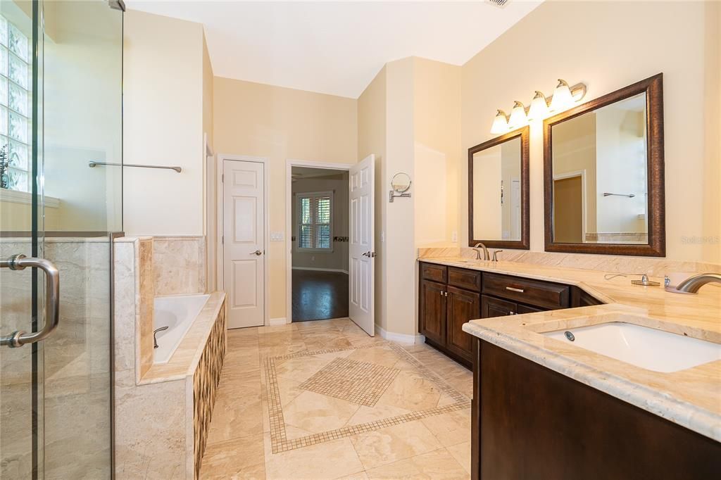 For Sale: $769,900 (4 beds, 3 baths, 2815 Square Feet)