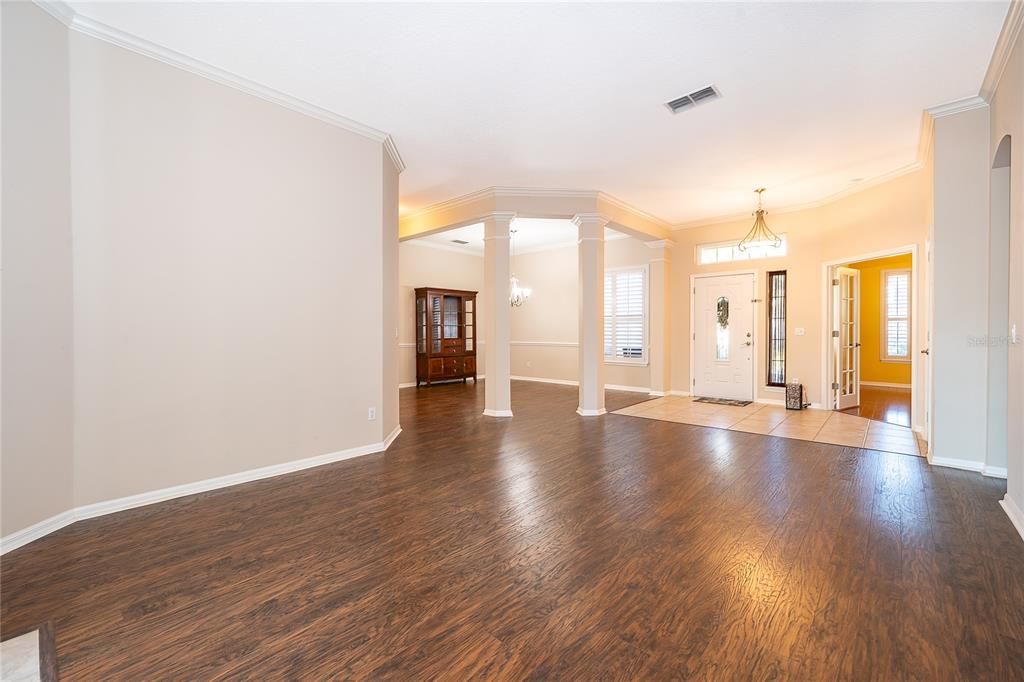 For Sale: $769,900 (4 beds, 3 baths, 2815 Square Feet)