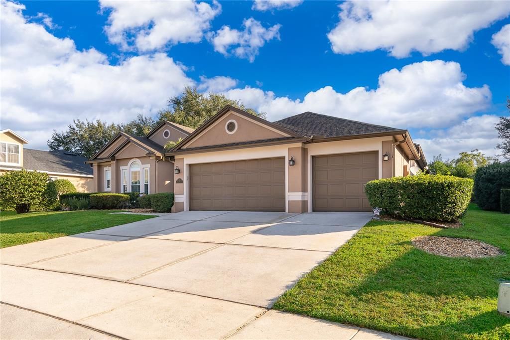 For Sale: $769,900 (4 beds, 3 baths, 2815 Square Feet)