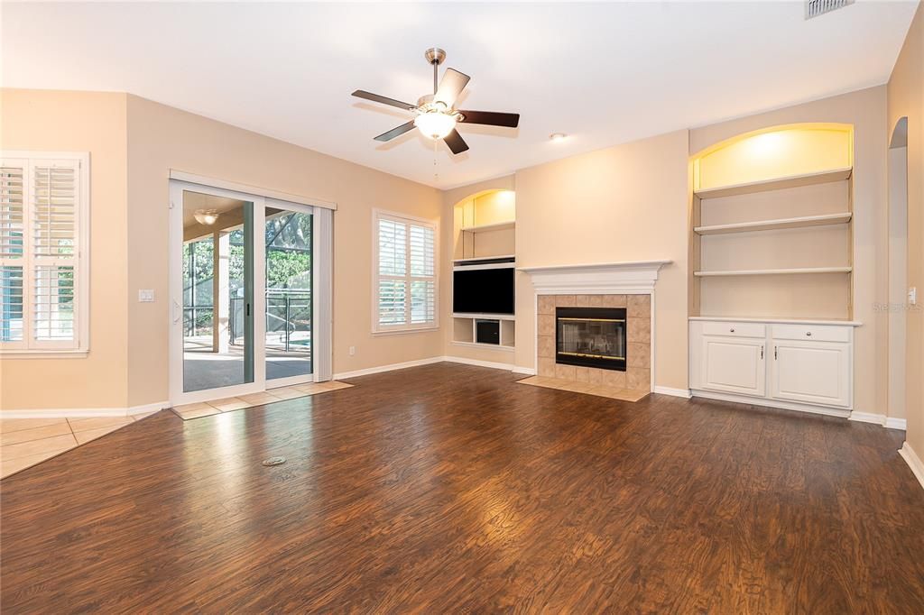 For Sale: $769,900 (4 beds, 3 baths, 2815 Square Feet)