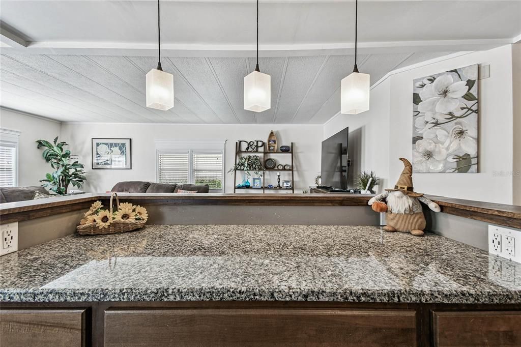 Active With Contract: $200,000 (2 beds, 2 baths, 1152 Square Feet)