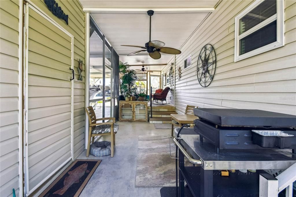 Active With Contract: $200,000 (2 beds, 2 baths, 1152 Square Feet)