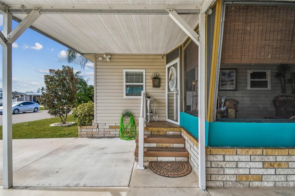 Active With Contract: $200,000 (2 beds, 2 baths, 1152 Square Feet)