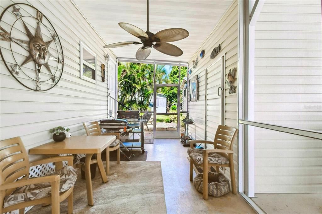 Active With Contract: $200,000 (2 beds, 2 baths, 1152 Square Feet)