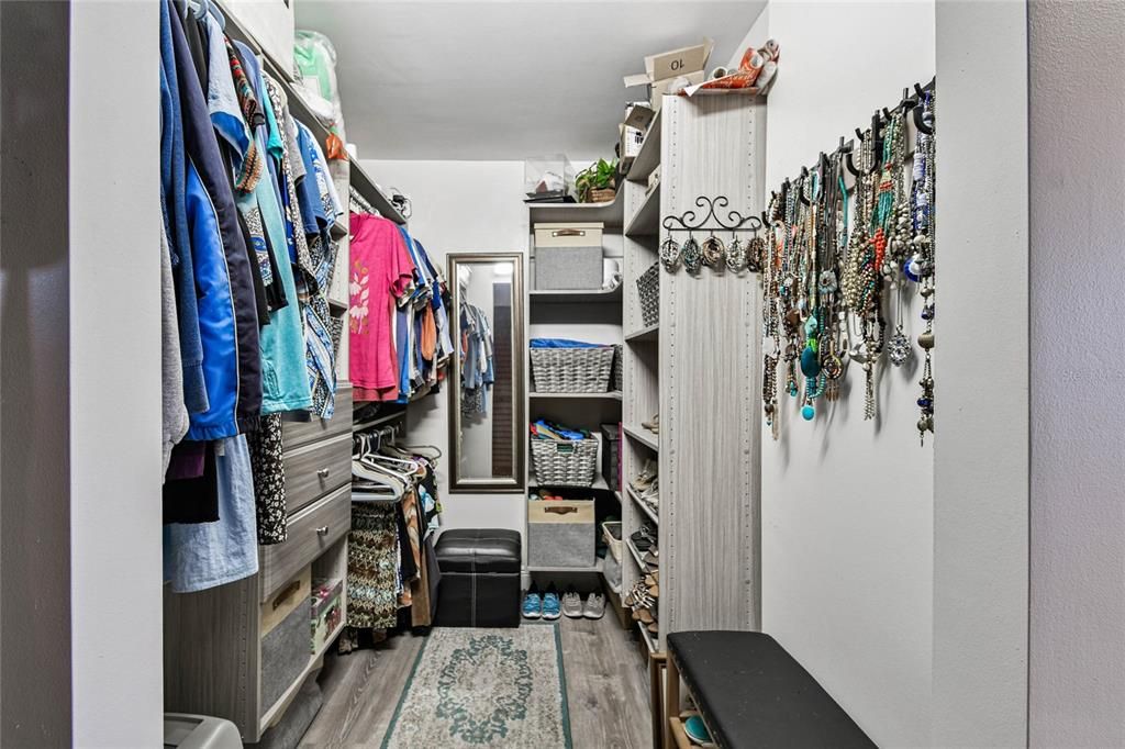 Active With Contract: $200,000 (2 beds, 2 baths, 1152 Square Feet)