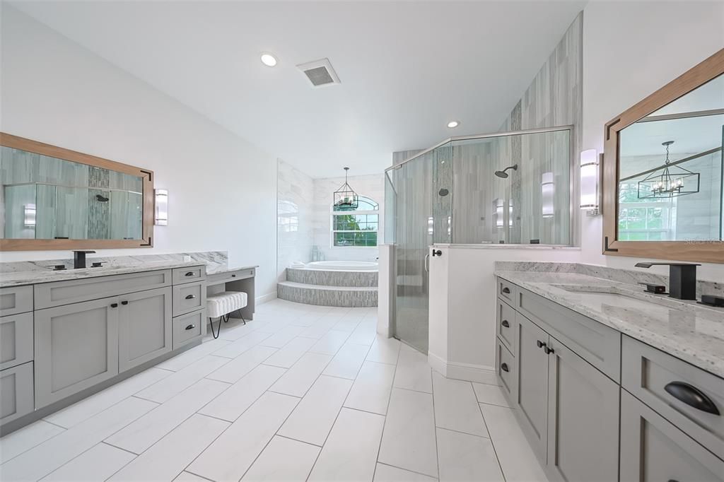 Под контрактом: $1,385,000 (3 спален, 2 ванн, 2998 Квадратных фут)