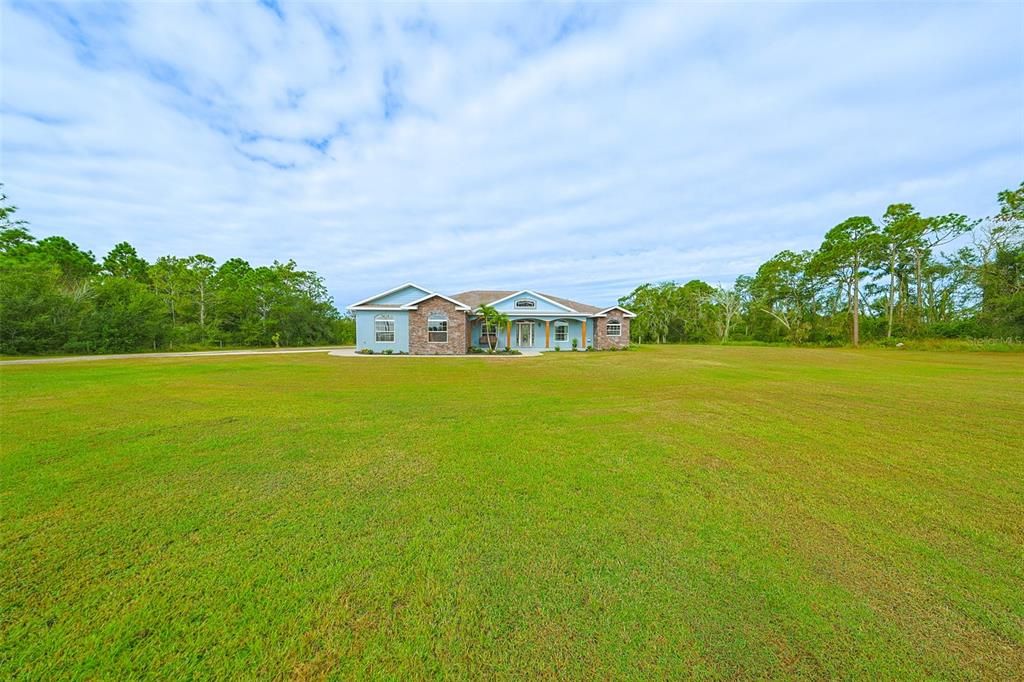 Под контрактом: $1,385,000 (3 спален, 2 ванн, 2998 Квадратных фут)