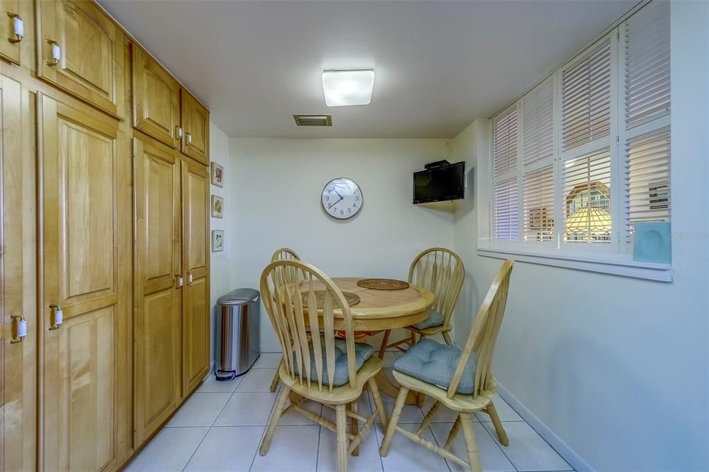 出租: $2,750 (2 贝兹, 2 浴室, 1240 平方英尺)