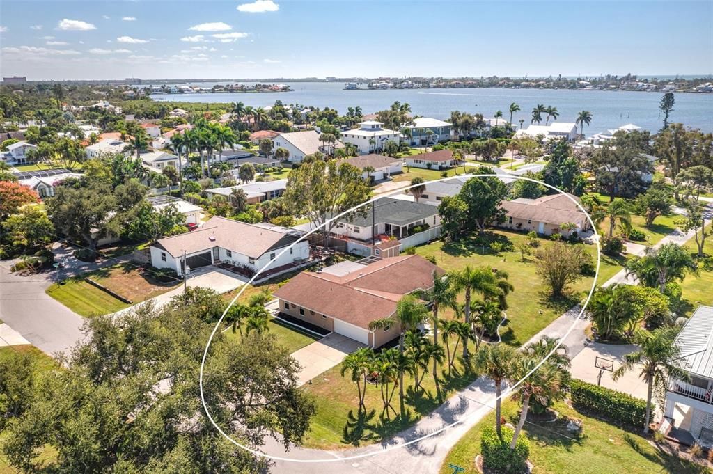 Recently Sold: $470,000 (3 beds, 2 baths, 1586 Square Feet)