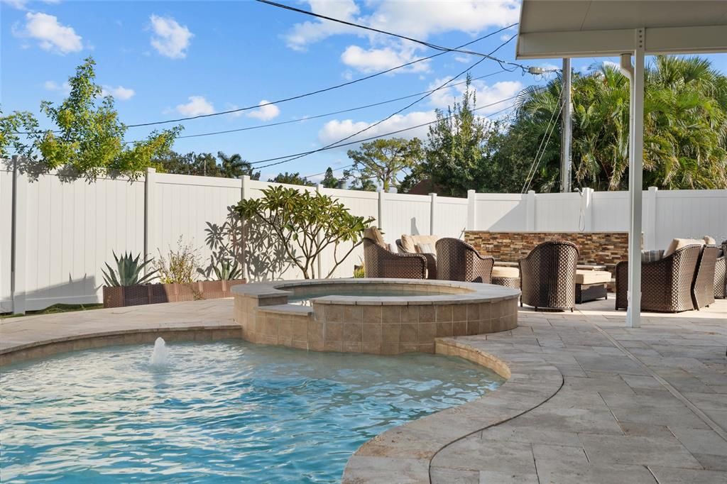 For Sale: $539,000 (2 beds, 2 baths, 1742 Square Feet)