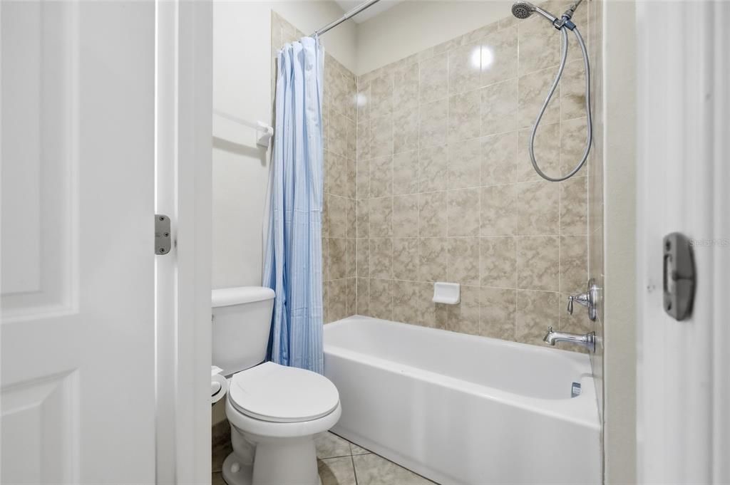 待售: $379,000 (3 贝兹, 2 浴室, 1676 平方英尺)