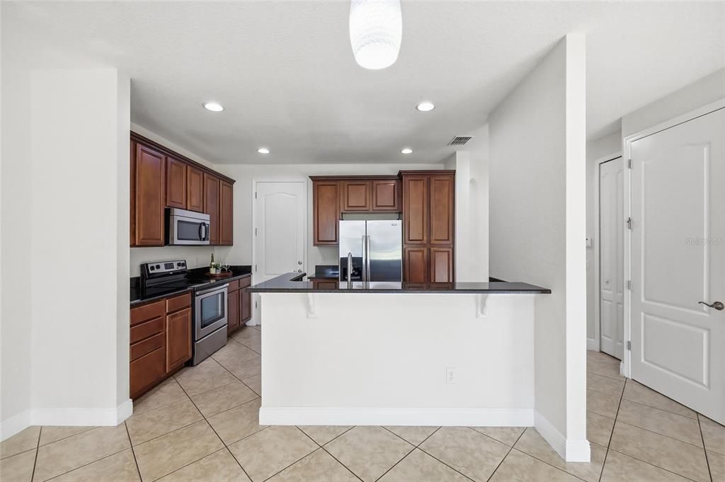 待售: $379,000 (3 贝兹, 2 浴室, 1676 平方英尺)