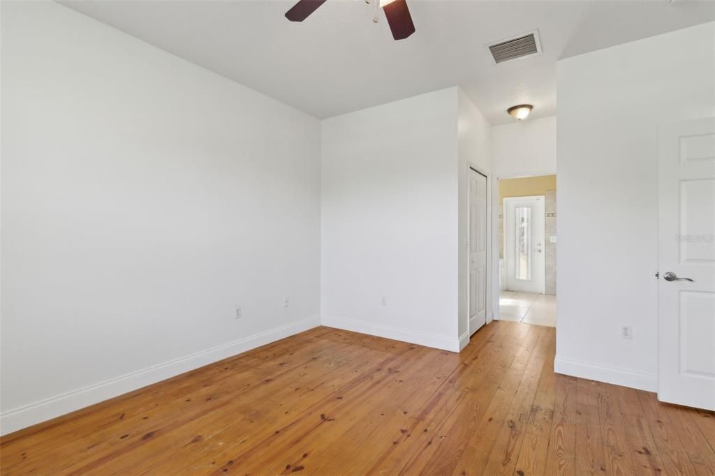 待售: $465,000 (4 贝兹, 3 浴室, 1798 平方英尺)