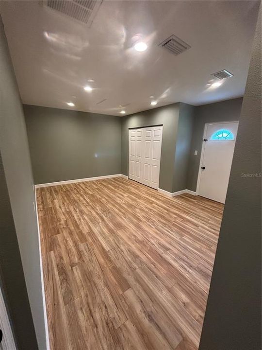 For Sale: $384,900 (3 beds, 2 baths, 1287 Square Feet)