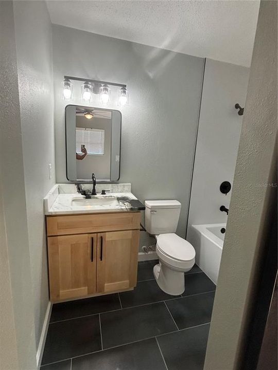 For Sale: $384,900 (3 beds, 2 baths, 1287 Square Feet)