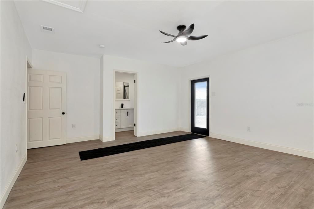 В аренду: $4,500 (4 спален, 3 ванн, 1843 Квадратных фут)