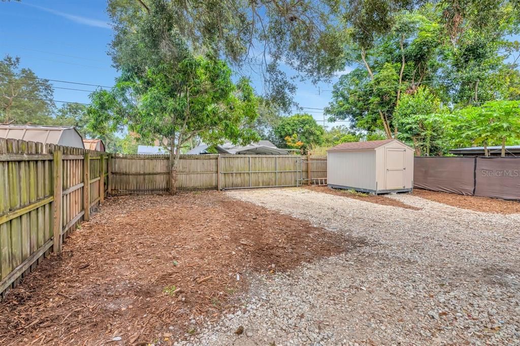 В аренду: $4,500 (4 спален, 3 ванн, 1843 Квадратных фут)