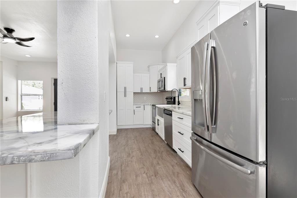 В аренду: $4,500 (4 спален, 3 ванн, 1843 Квадратных фут)