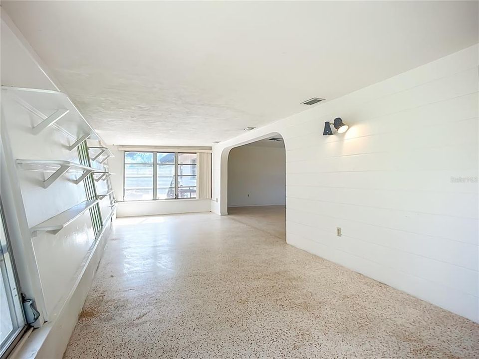 Active With Contract: $460,000 (4 beds, 3 baths, 2056 Square Feet)