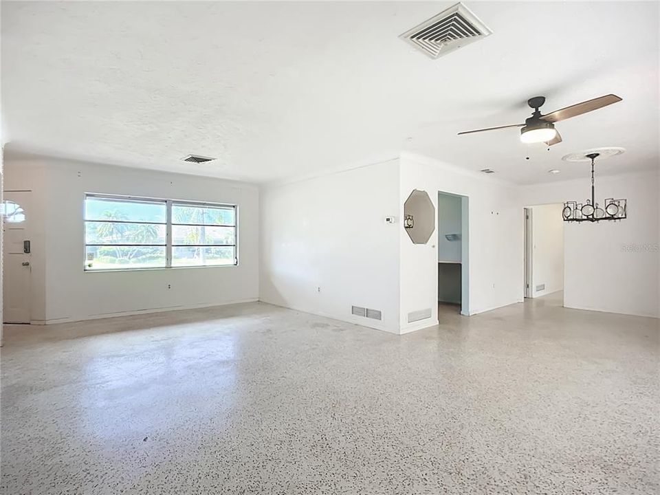 Active With Contract: $460,000 (4 beds, 3 baths, 2056 Square Feet)