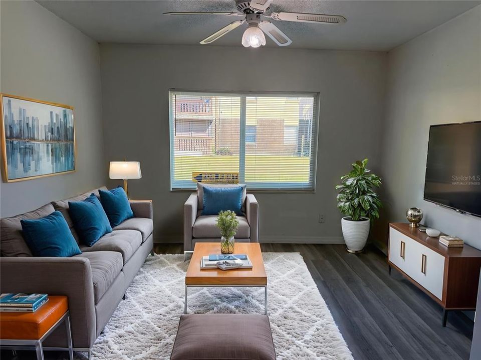 For Rent: $1,150 (1 beds, 1 baths, 525 Square Feet)