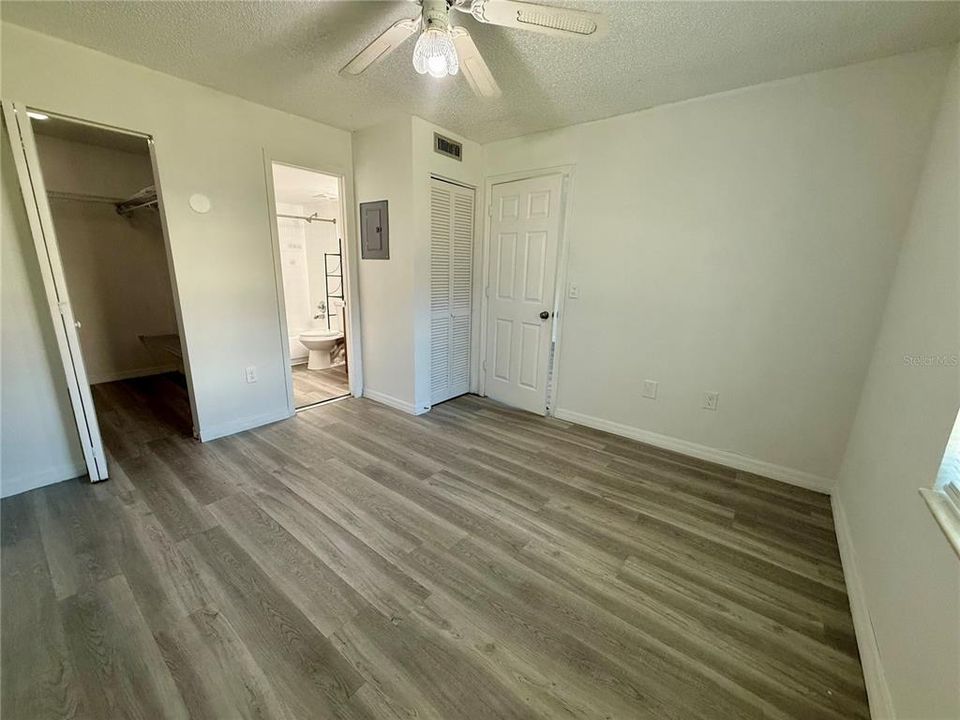 For Rent: $1,150 (1 beds, 1 baths, 525 Square Feet)