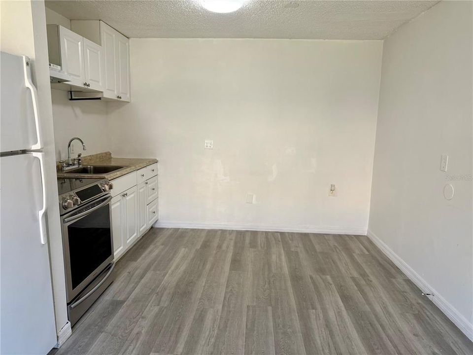 For Rent: $1,150 (1 beds, 1 baths, 525 Square Feet)