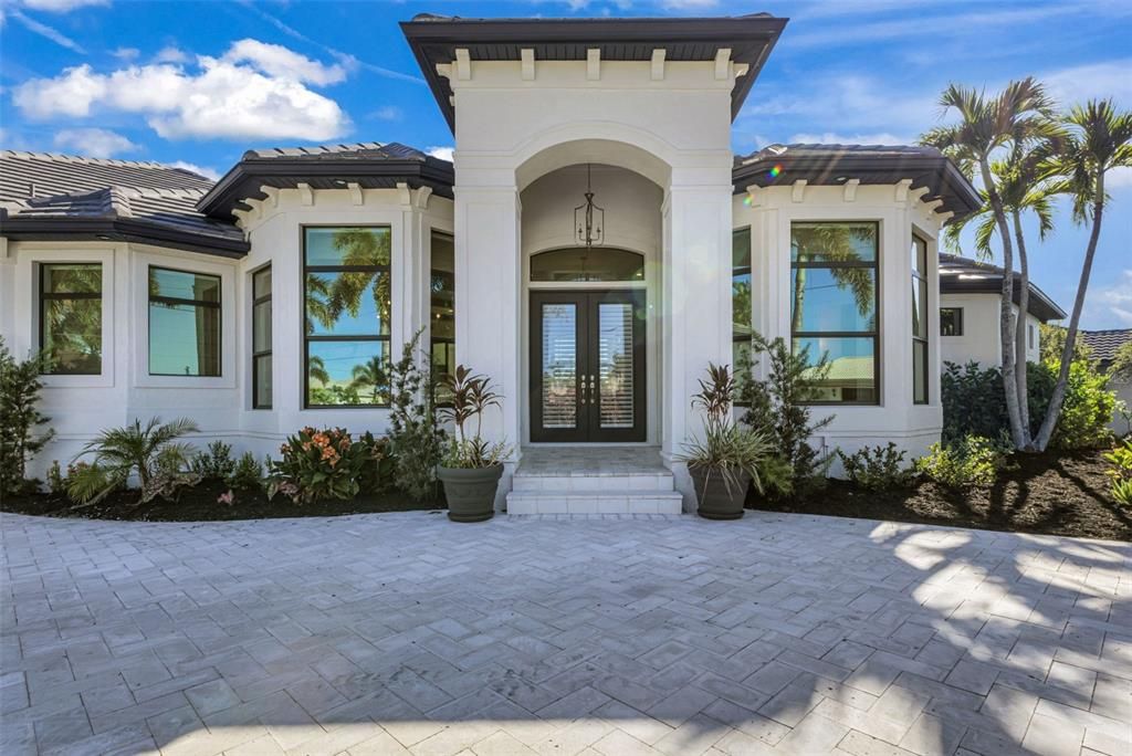 For Sale: $1,590,000 (3 beds, 3 baths, 3134 Square Feet)