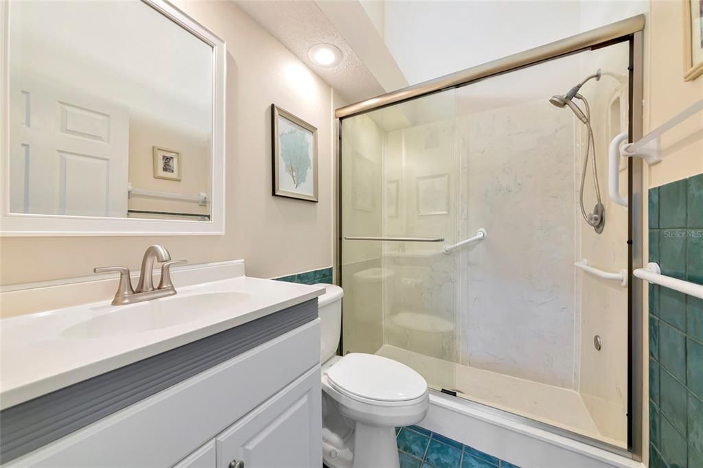 Activo con contrato: $367,900 (2 camas, 2 baños, 1453 Pies cuadrados)