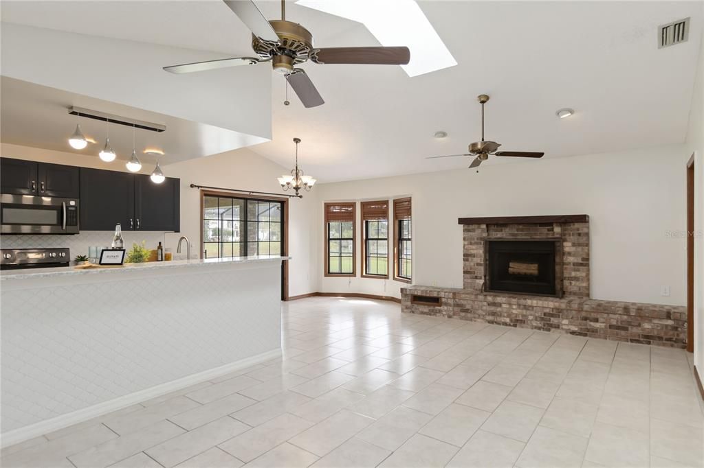 待售: $400,000 (3 贝兹, 2 浴室, 1873 平方英尺)