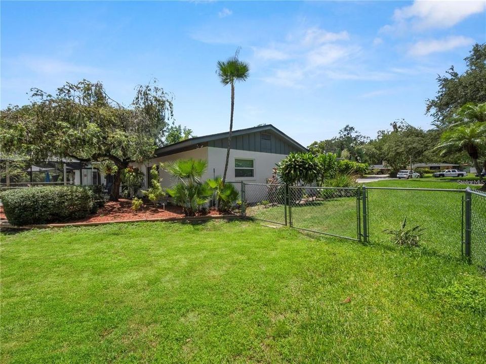 For Sale: $549,900 (4 beds, 3 baths, 2859 Square Feet)