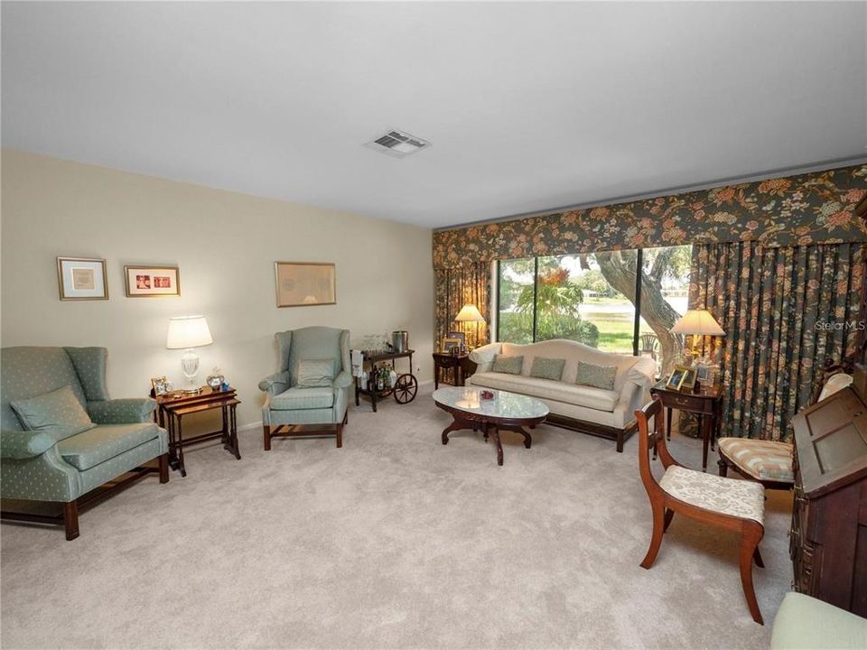 For Sale: $549,900 (4 beds, 3 baths, 2859 Square Feet)