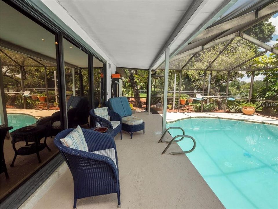 For Sale: $549,900 (4 beds, 3 baths, 2859 Square Feet)