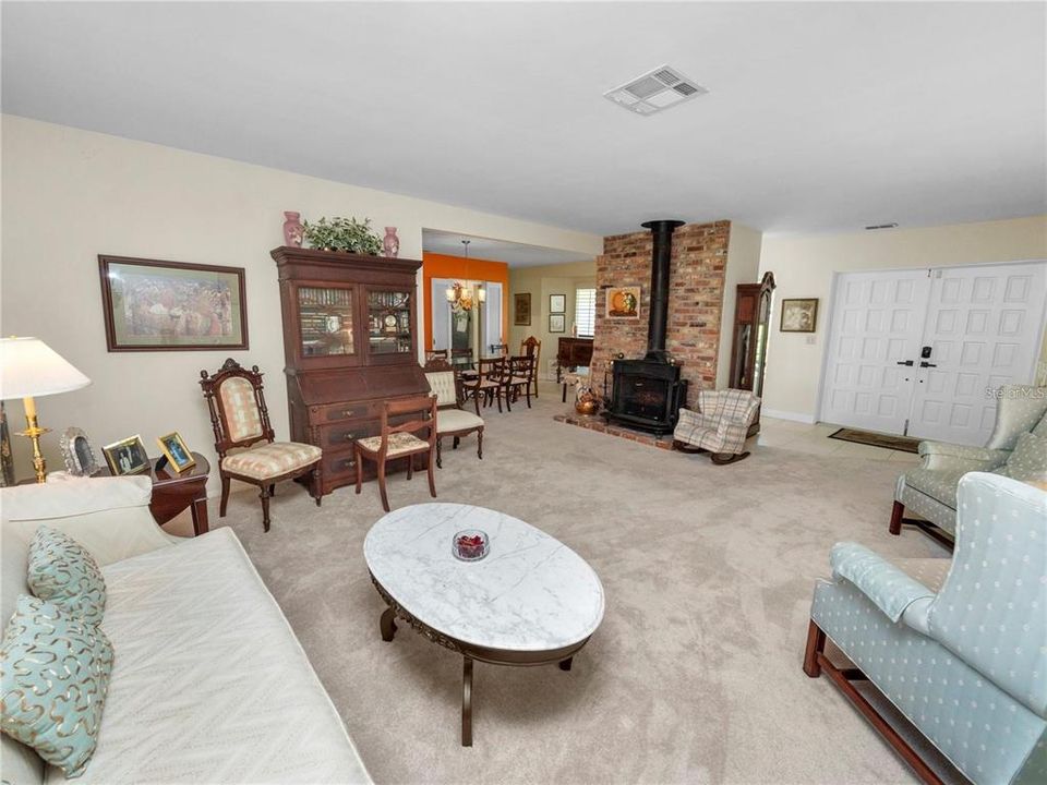 For Sale: $549,900 (4 beds, 3 baths, 2859 Square Feet)