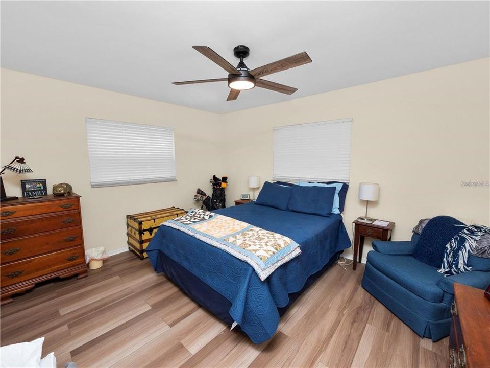 For Sale: $549,900 (4 beds, 3 baths, 2859 Square Feet)