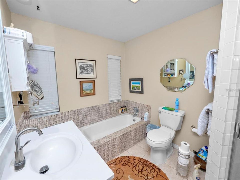 For Sale: $549,900 (4 beds, 3 baths, 2859 Square Feet)