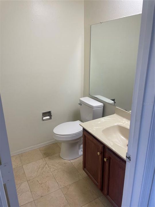 Active With Contract: $1,500 (2 beds, 2 baths, 1365 Square Feet)