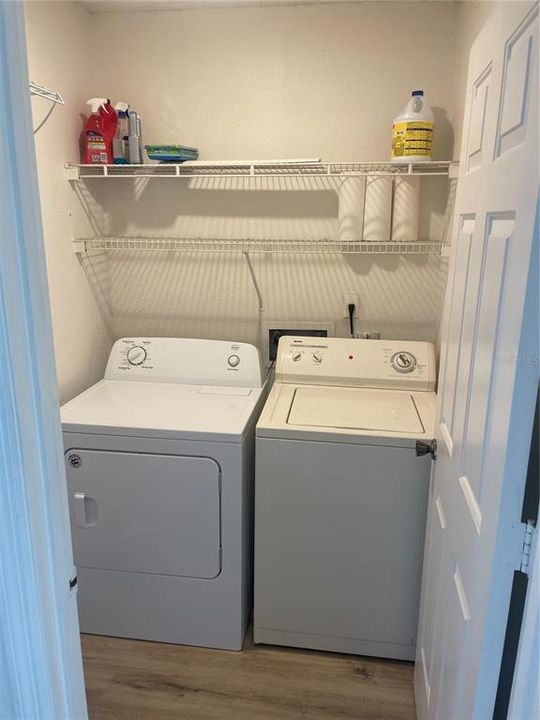 Active With Contract: $1,500 (2 beds, 2 baths, 1365 Square Feet)