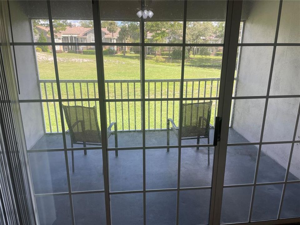 Active With Contract: $1,500 (2 beds, 2 baths, 1365 Square Feet)