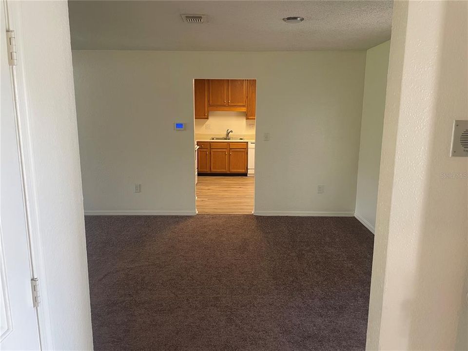 Active With Contract: $1,500 (2 beds, 2 baths, 1365 Square Feet)