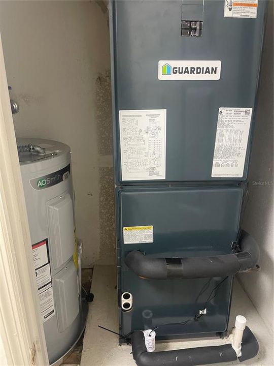 Active With Contract: $1,500 (2 beds, 2 baths, 1365 Square Feet)