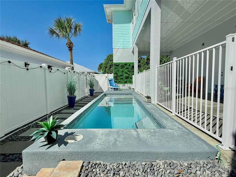 For Sale: $944,000 (4 beds, 3 baths, 2186 Square Feet)