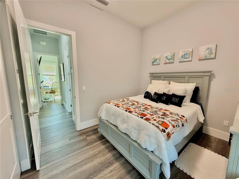 For Sale: $944,000 (4 beds, 3 baths, 2186 Square Feet)