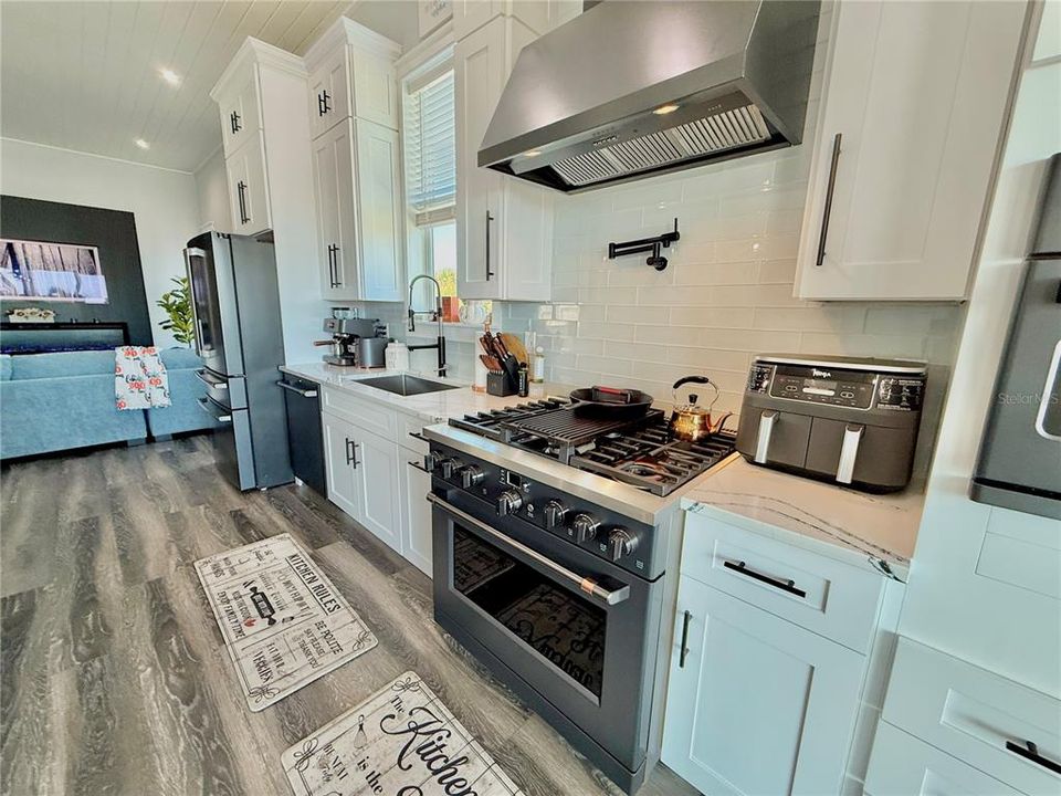 For Sale: $944,000 (4 beds, 3 baths, 2186 Square Feet)