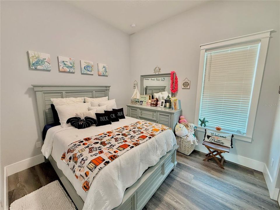 For Sale: $944,000 (4 beds, 3 baths, 2186 Square Feet)