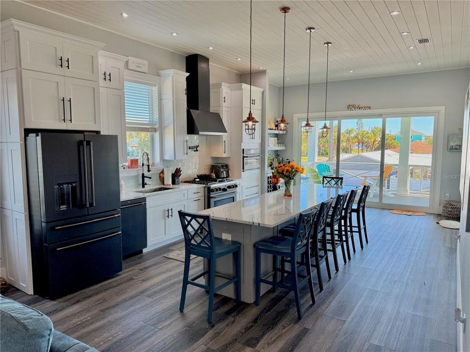 For Sale: $944,000 (4 beds, 3 baths, 2186 Square Feet)