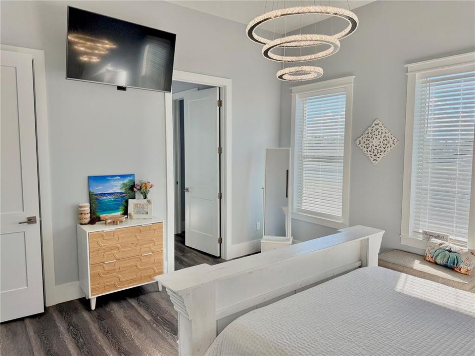 For Sale: $944,000 (4 beds, 3 baths, 2186 Square Feet)