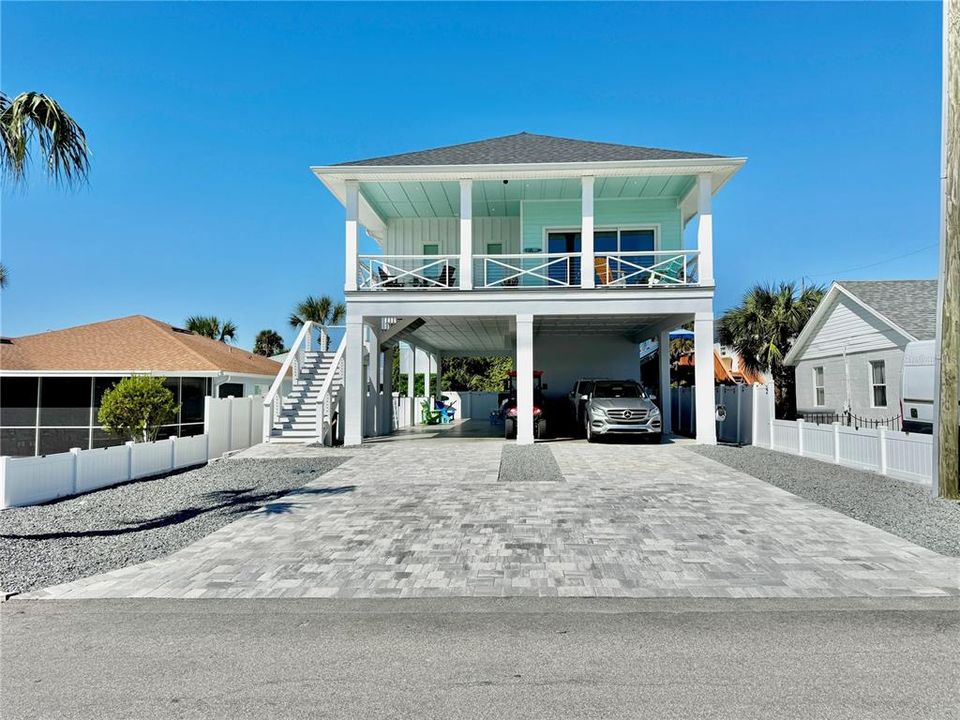 For Sale: $944,000 (4 beds, 3 baths, 2186 Square Feet)